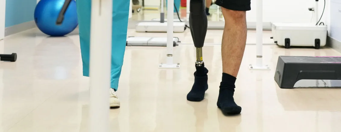 Rehabilitación postquirúrgica de rodilla con fisioterapeuta en clínica Kinetria Polanco CDMX